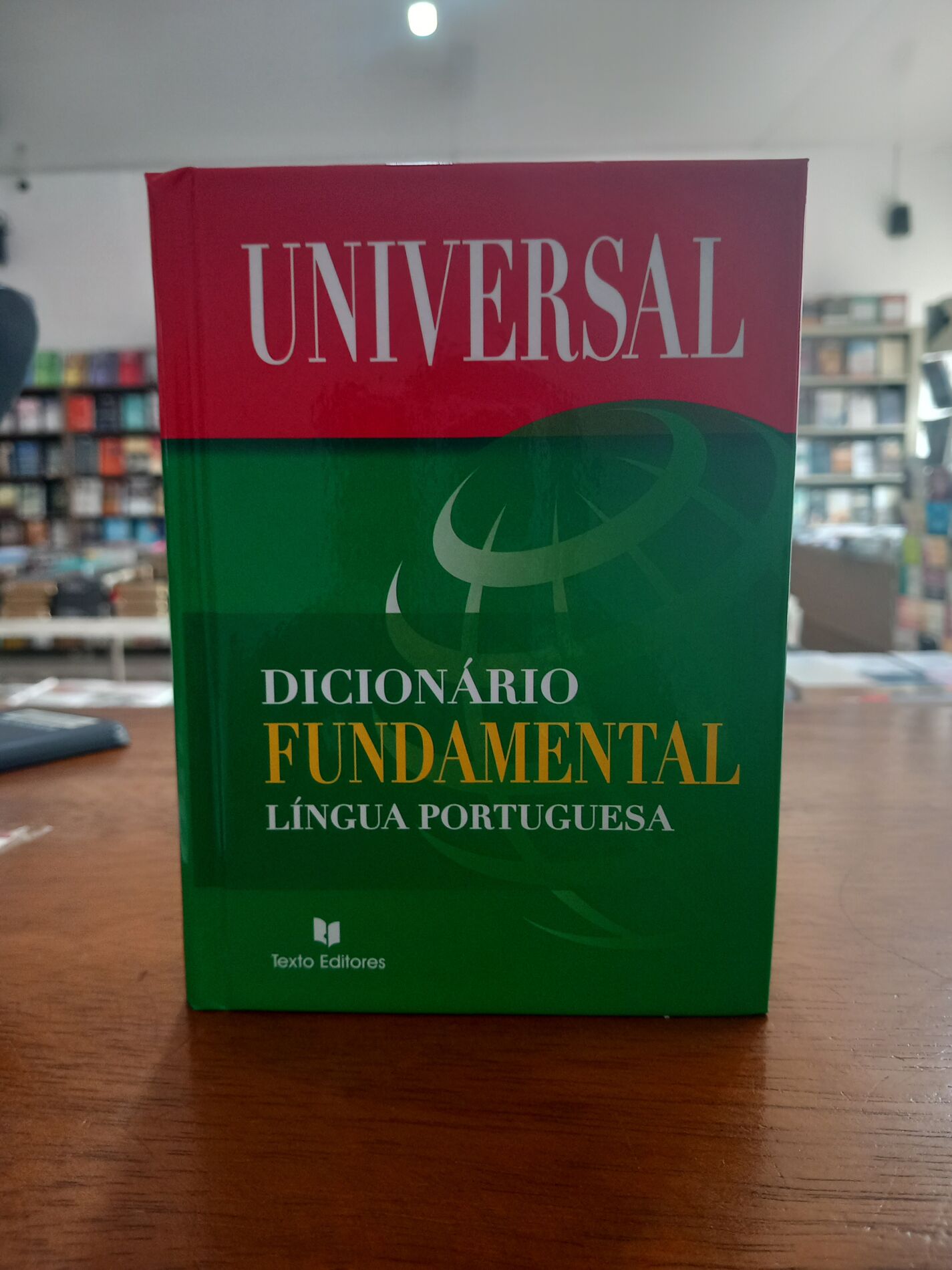 Dicionário fundamental – Língua Portuguesa